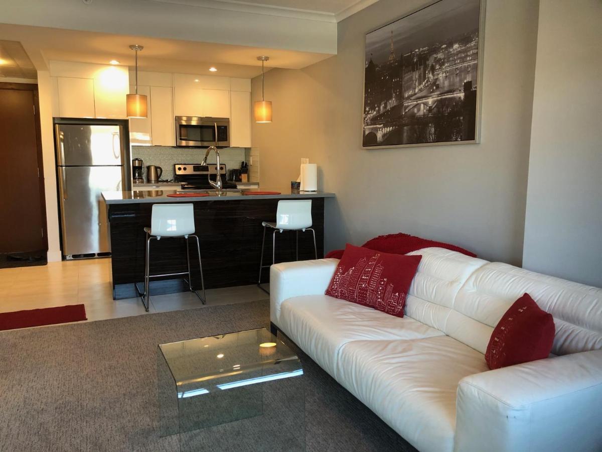 Amicable, Cozy, High Speed Internet, Sleeps 2 Riverview Downtown Apartment คาลการี ภายนอก รูปภาพ